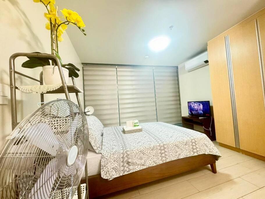Apartment Luxurious Place In Uptown Bgc