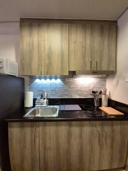 Apartment 1br Unit At Coast Residences Manila