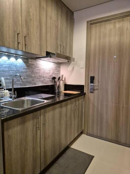 1br Unit At Coast Residences Manila