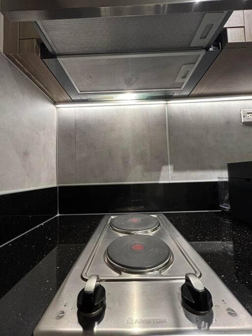 Balay Mulano At Fame Residences Mandaluyong L With Balcony Pool View L 200mbps Wifi * Manila