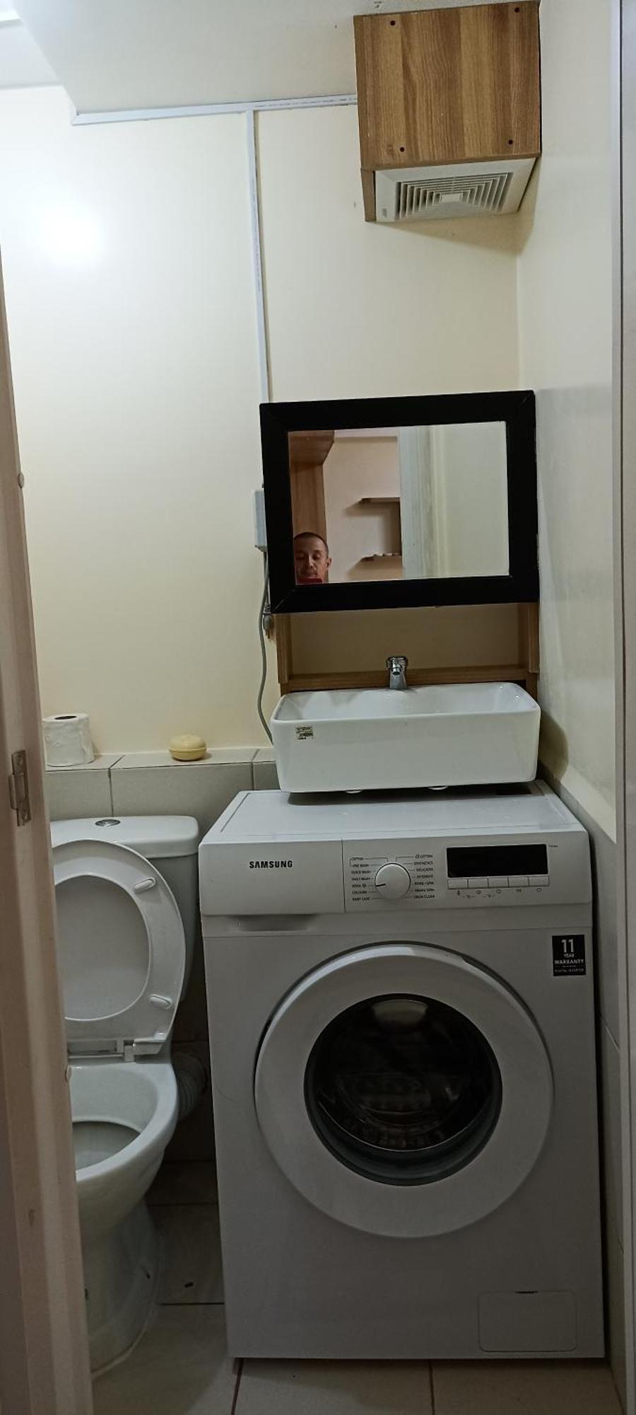 Two Bed Unit With Parking Space Apartment *
