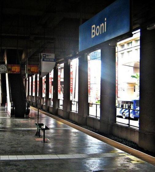 Cozy Beside Mall,mrtboniedsa Manila