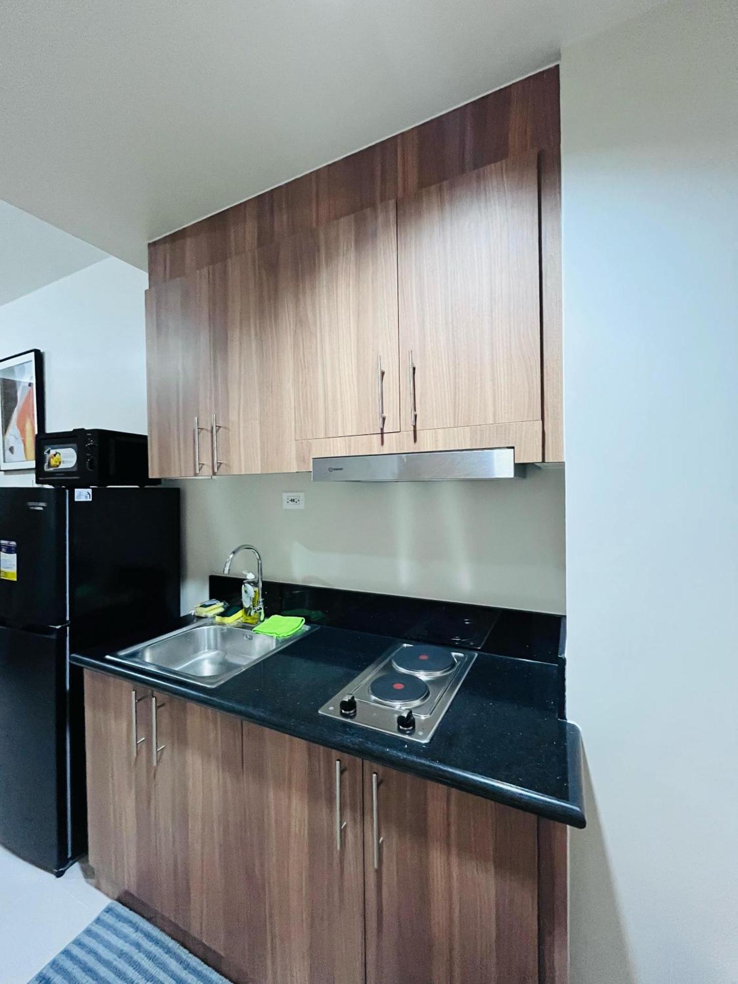 Modern Escape Near Moa And Airport With Balcony And Fast Wifi Apartment