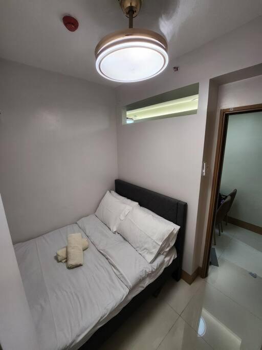 Mocha Flat At Shore 3 Tower 4 Apartment