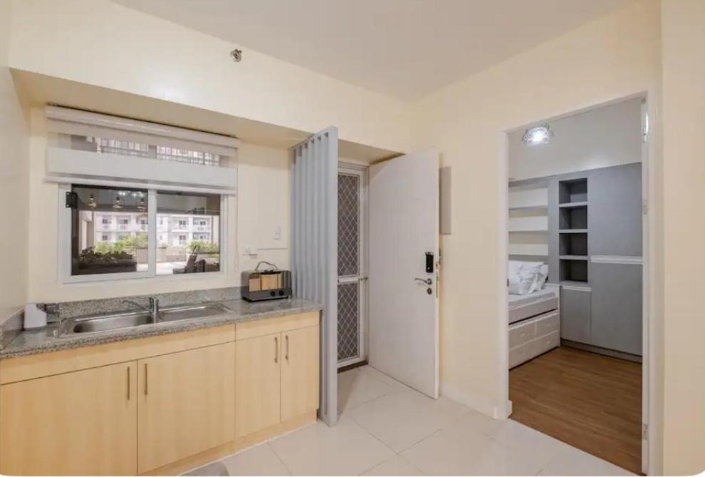 Apartment 2 Bedroom With Parking Balcony Fully Furnished Free Wifi Pool