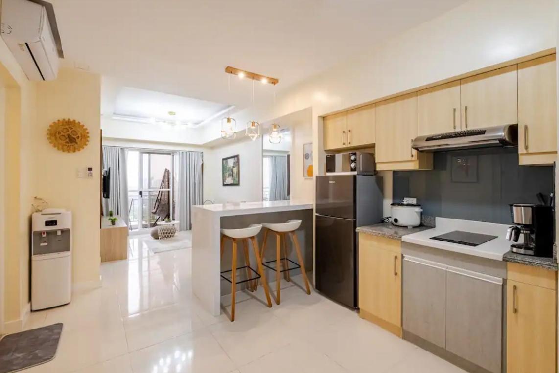 2 Bedroom With Parking Balcony Fully Furnished Free Wifi Pool *