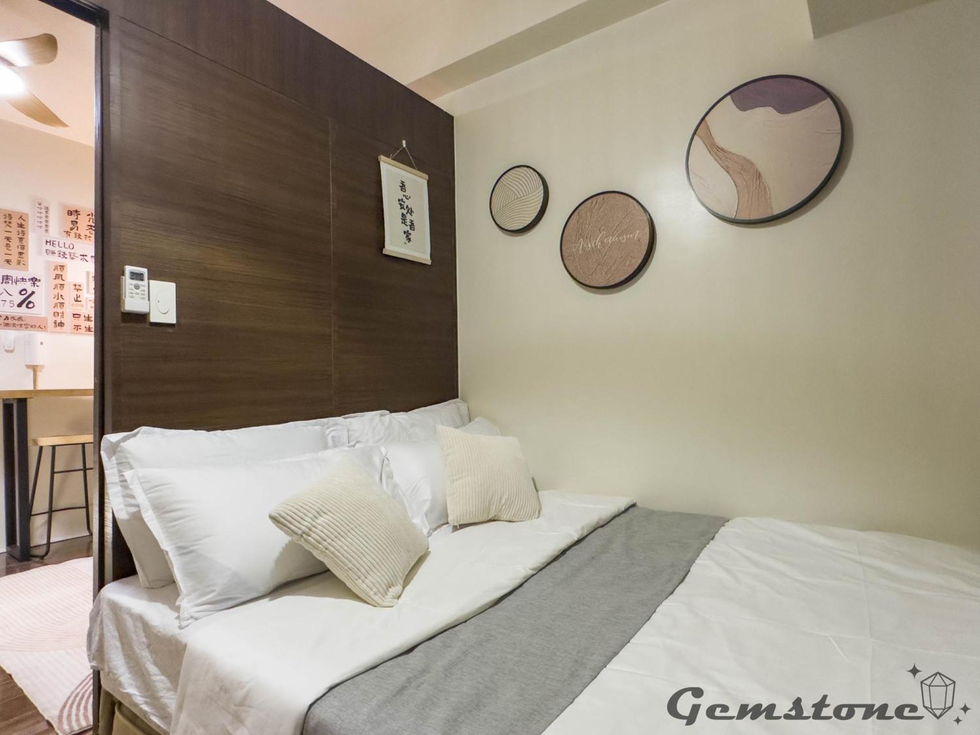 Gemstonebr In Smdc Air Residences Apartment *