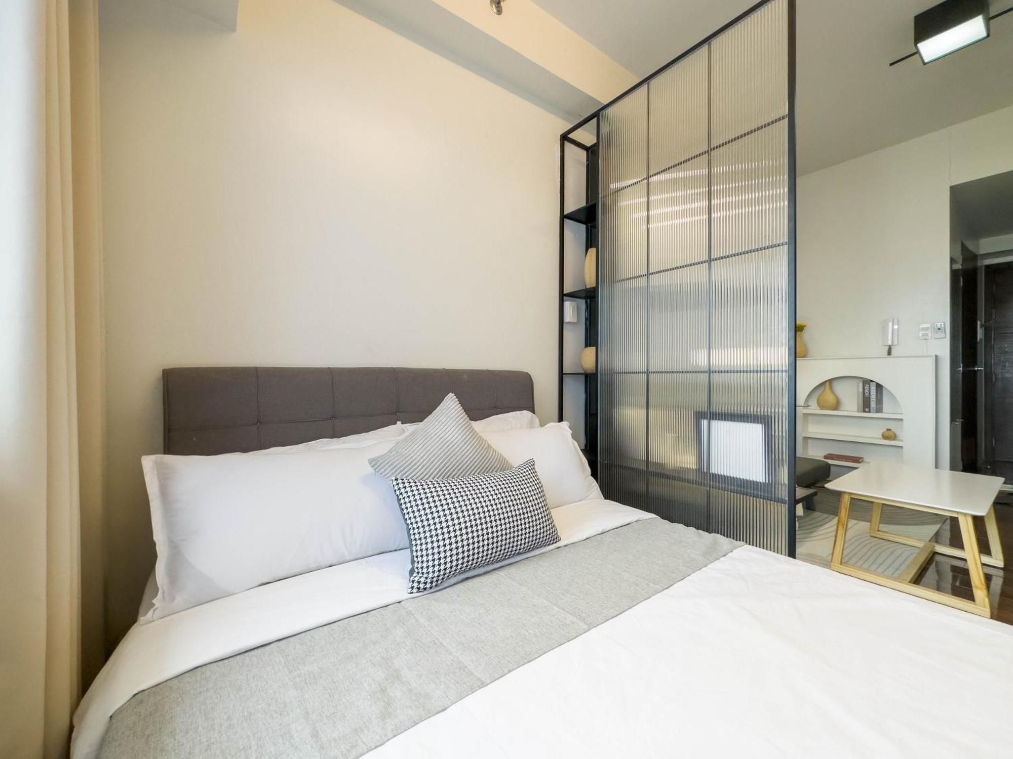 Gemstonebr In Smdc Air Residences Apartment
