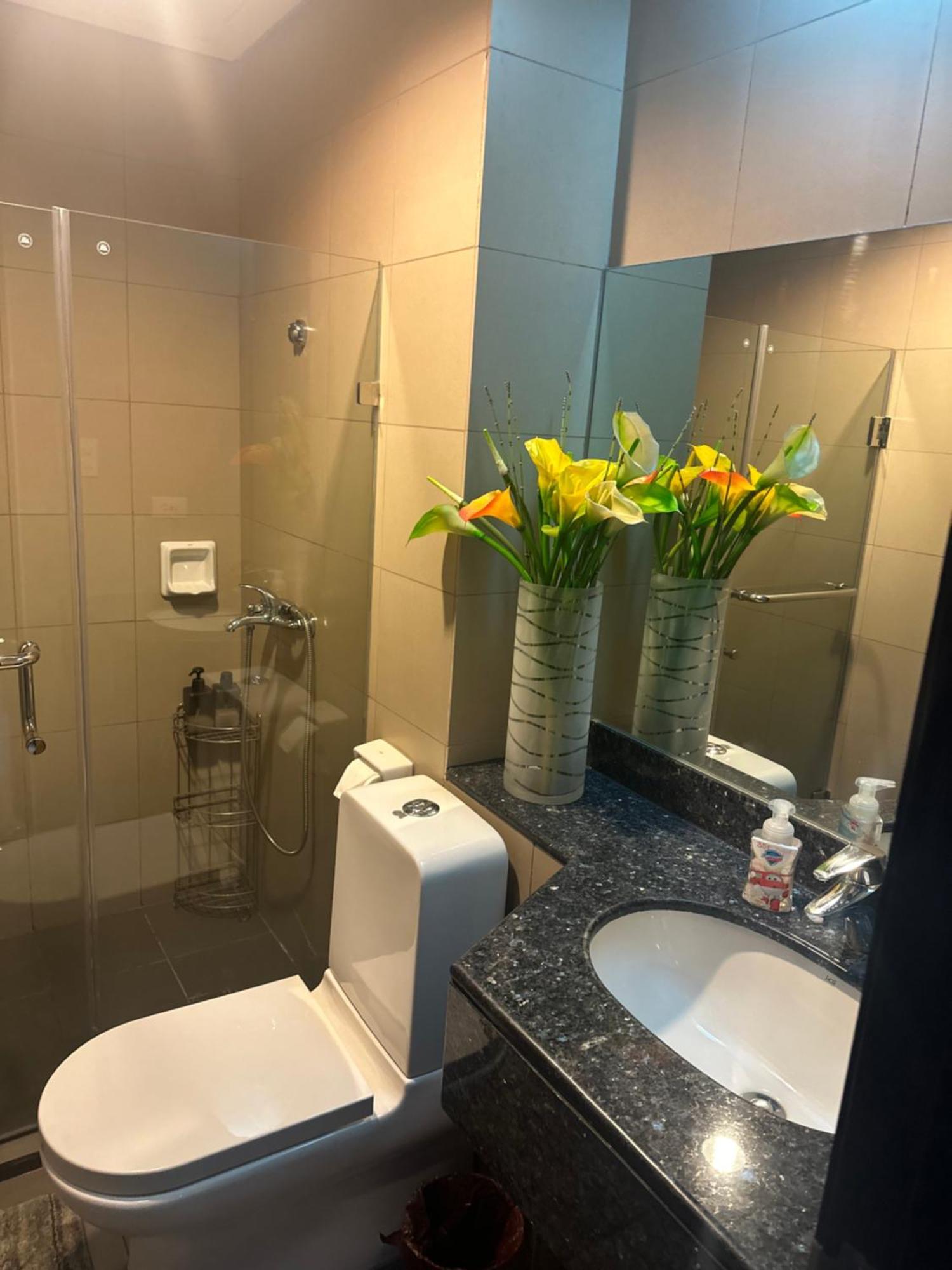 Single Bedroom With Private Toilet And Bath Manila