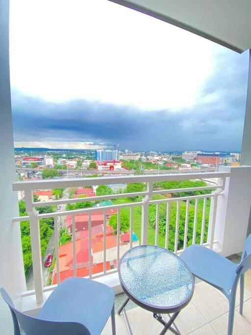 Promo Simply Vibe 1br Satori W Netflix Manila