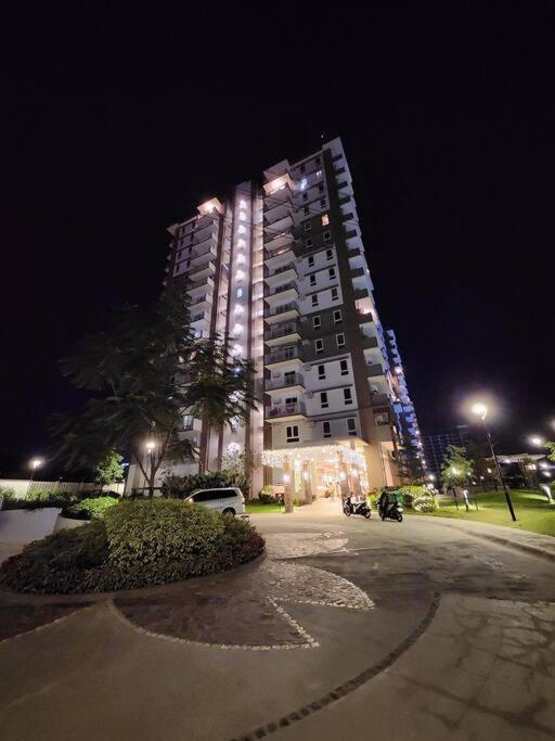 Apartment Promo Simply Vibe 1br Satori W Netflix