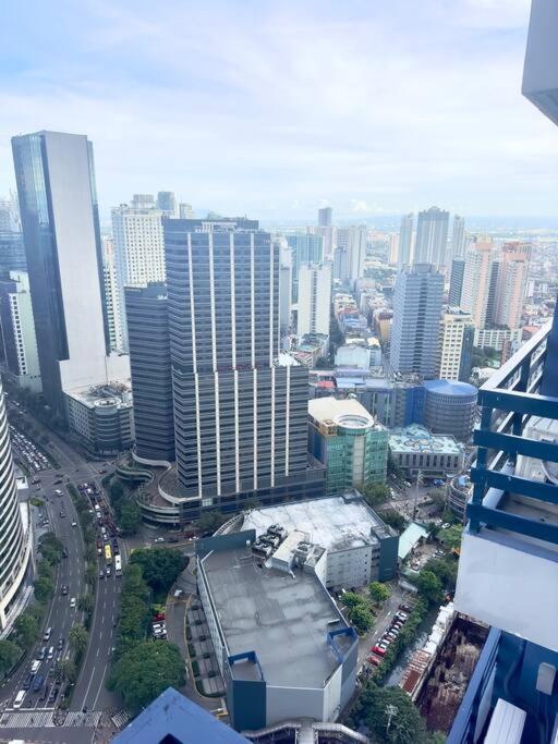 Apartment Lush Out In Style At Airresidences No38