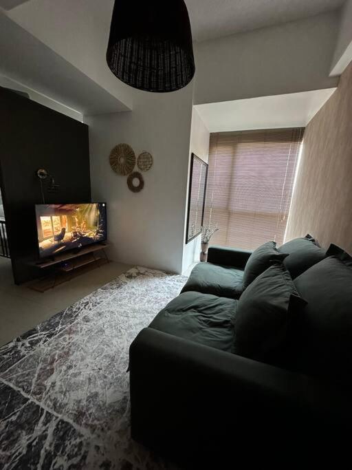 Apartamento 1br Wnetflix Disneyplus And Pool Across Sm Megamall Ortigas Cbd Manila