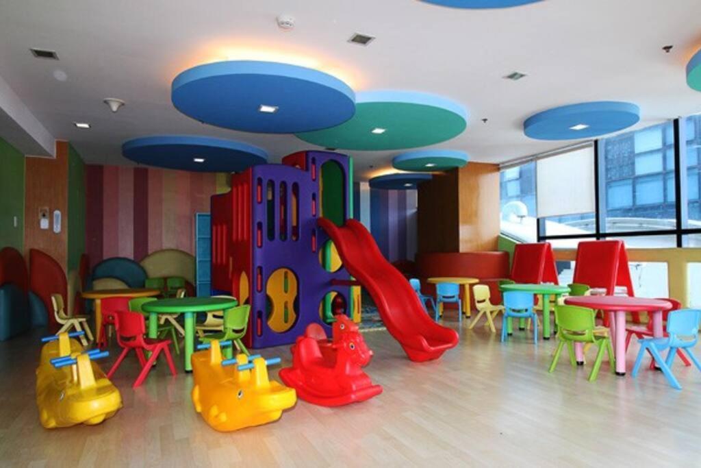 1br Wnetflix Disneyplus And Pool Across Sm Megamall Ortigas Cbd Apartamento