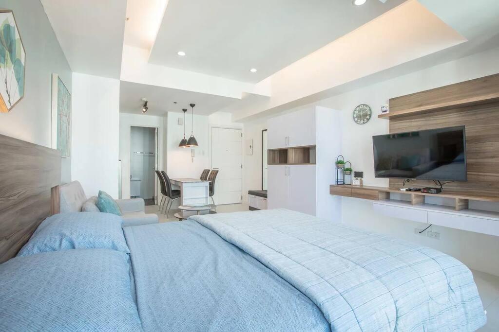 Kl Premier 27th Floor Cozy Unit In Makati Cbd Apartment Manila