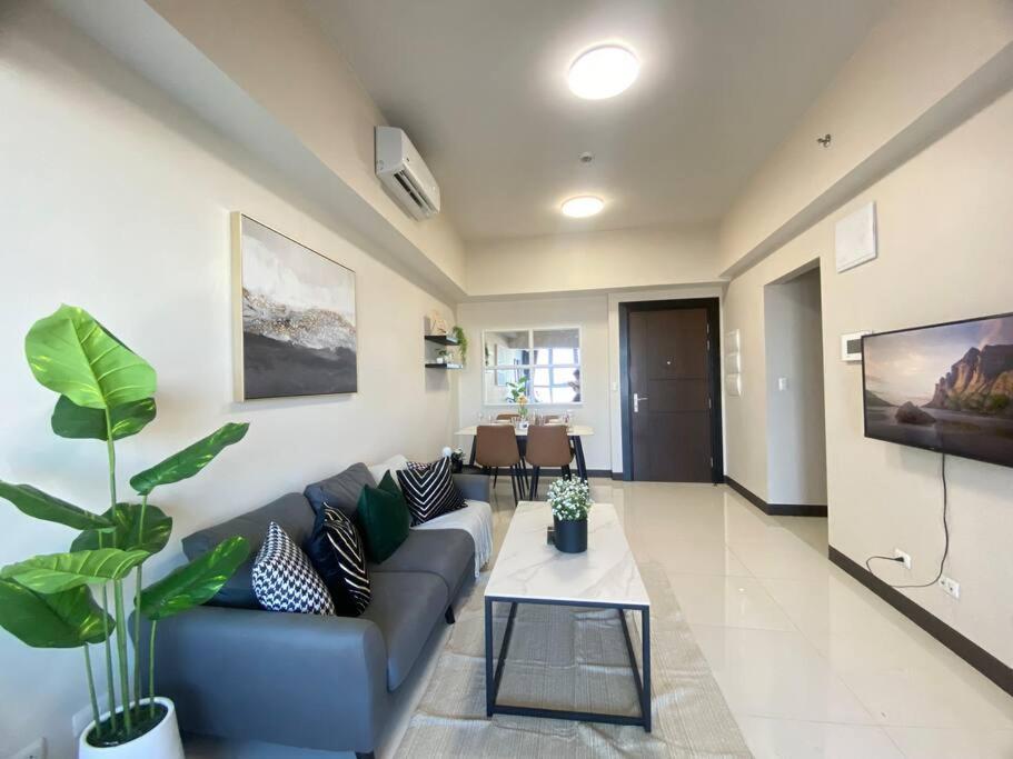 Bayview 2br Family In Uptown Bgc Near Mall * Manila