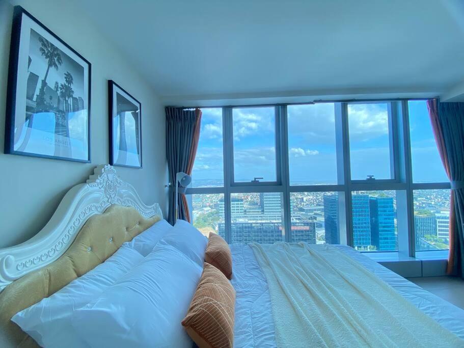 Bayview 2br Family In Uptown Bgc Near Mall * Manila