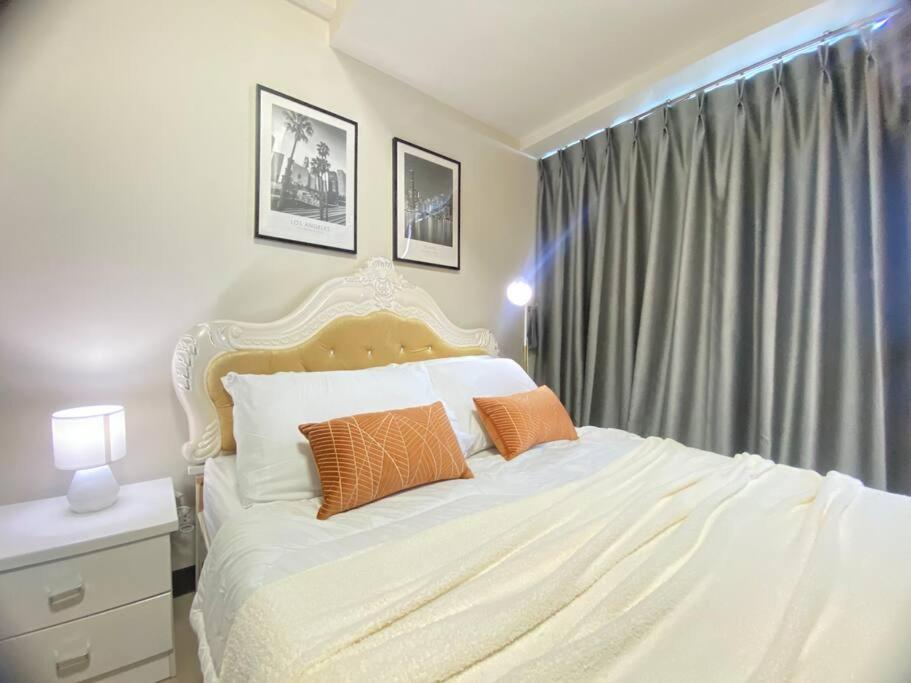 Bayview 2br Family In Uptown Bgc Near Mall Apartment Manila