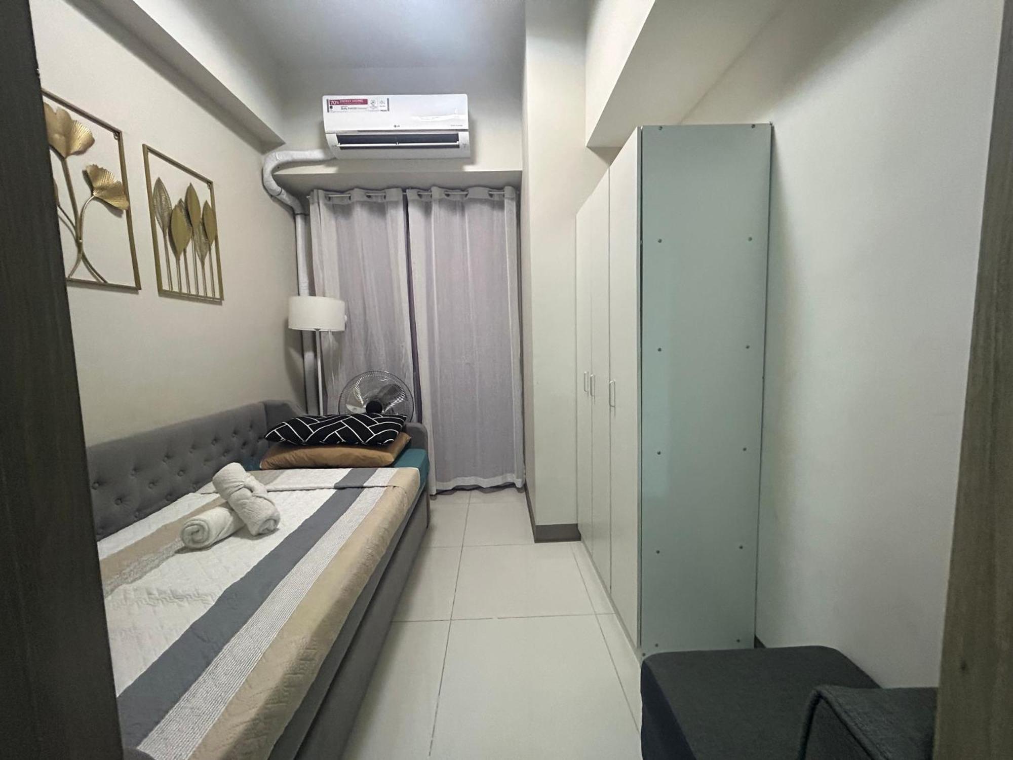 2br Coast Residences * Manila
