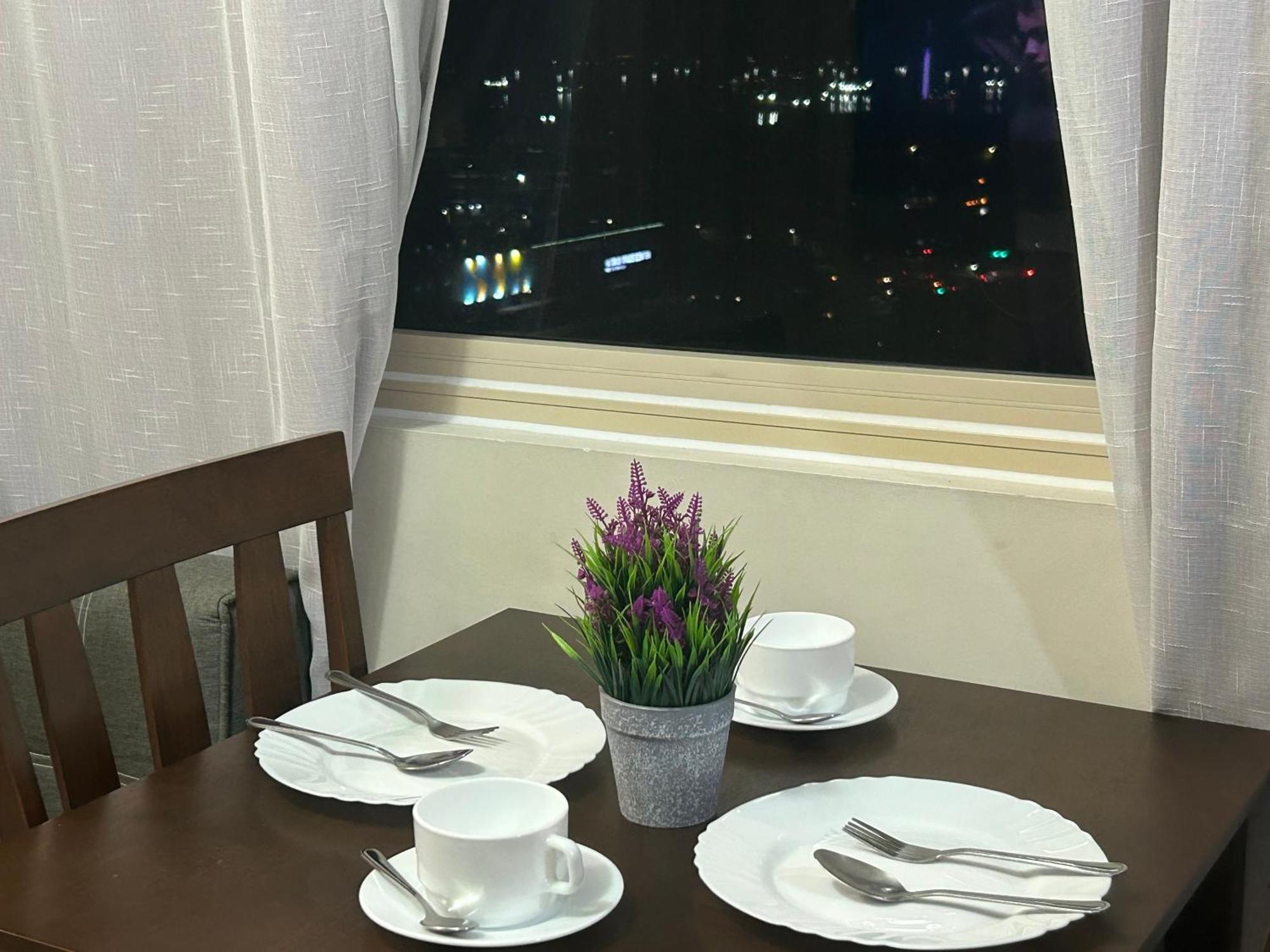 2br Coast Residences * Manila