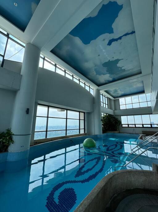 1br Bsa Twin Towers With Pool Access Netflix Across Sm Megamall *