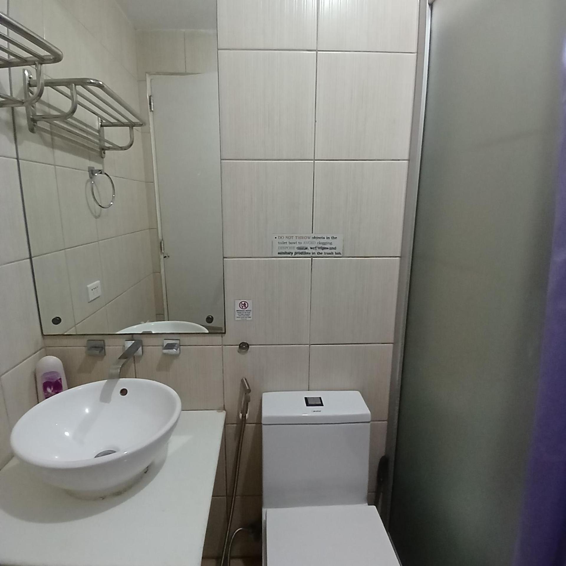 Birch Tower By The Bay Apartment Manila