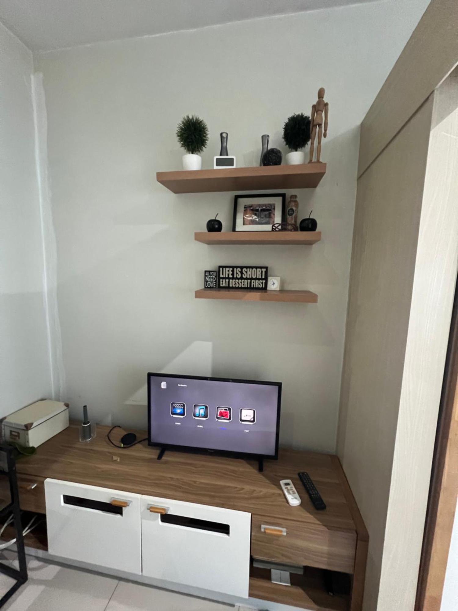 Makati High Rise 1 Bedroom With Balcony Manila