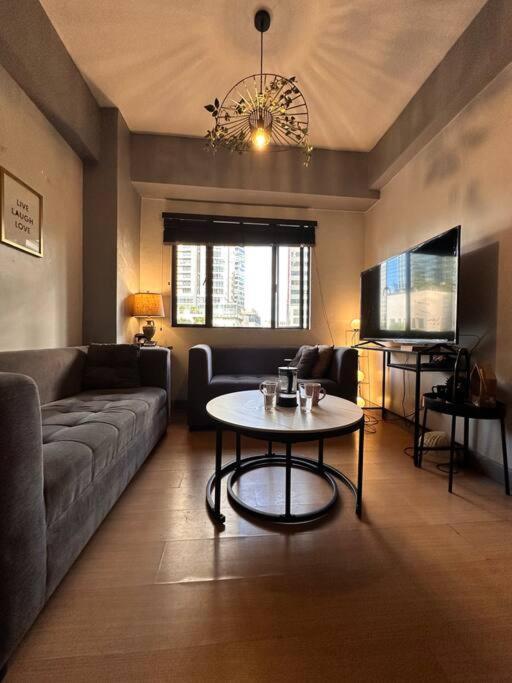 Apartment The Grey Loft Elegant Bgc *