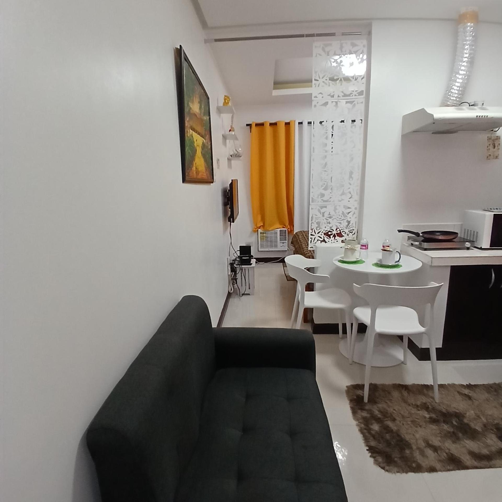 Apartment Birch Tower By The Bay Type Manila