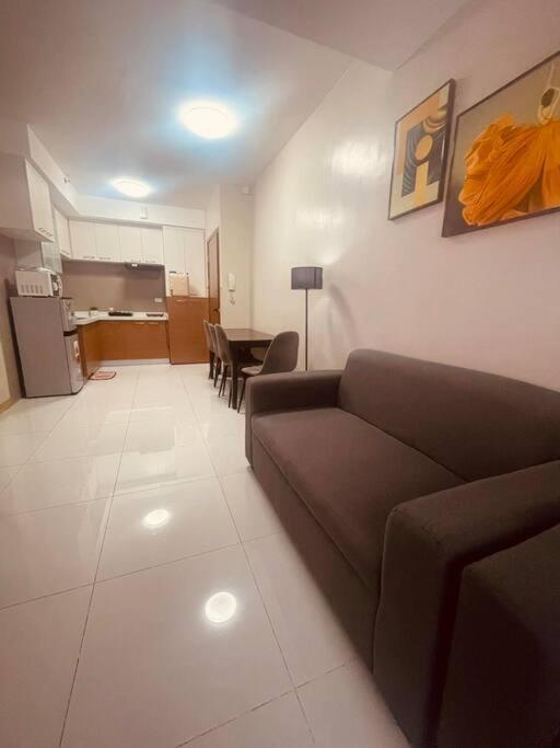2br Tower3 Sunshine100 Pool Billiard 70 Inches Tv Karaoke * Manila