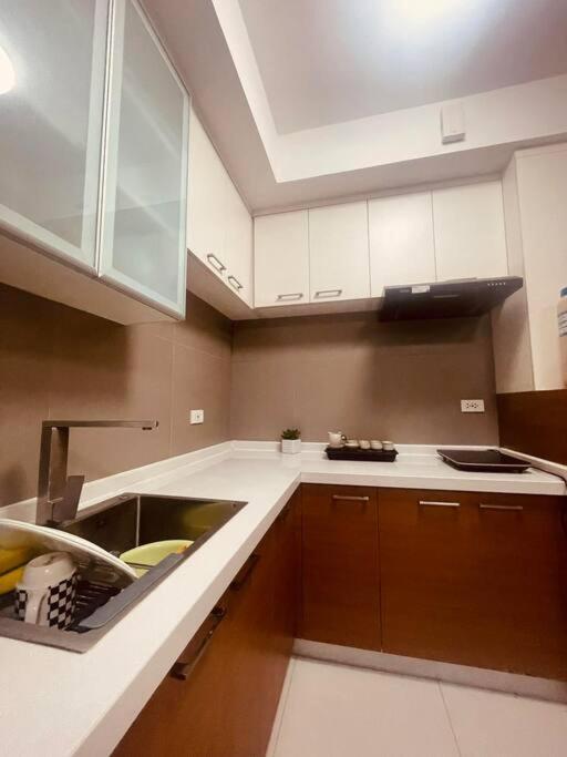 2br Tower3 Sunshine100 Pool Billiard 70 Inches Tv Karaoke Apartment *