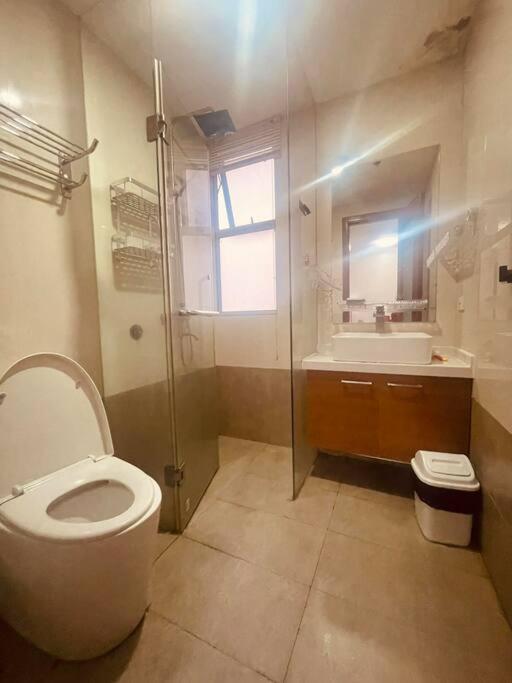 2br Tower3 Sunshine100 Pool Billiard 70 Inches Tv Karaoke * Manila