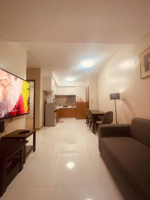 2br Tower3 Sunshine100 Pool Billiard 70 Inches Tv Karaoke *