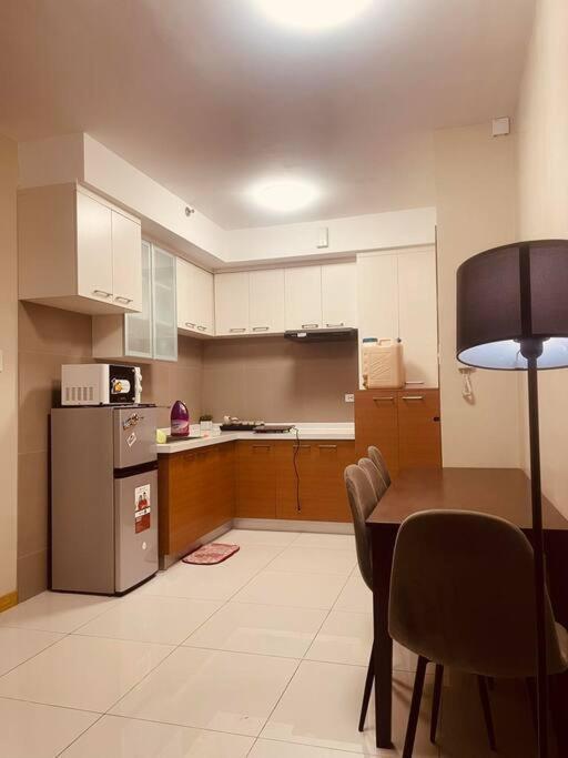 2br Tower3 Sunshine100 Pool Billiard 70 Inches Tv Karaoke *