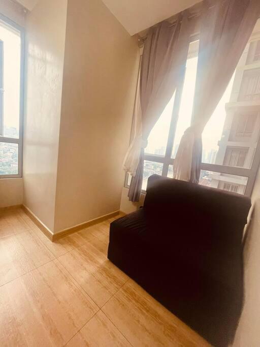 2br Tower3 Sunshine100 Pool Billiard 70 Inches Tv Karaoke * Manila