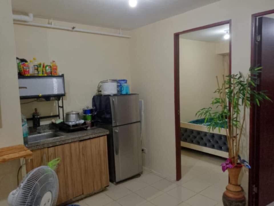Hostel 888
