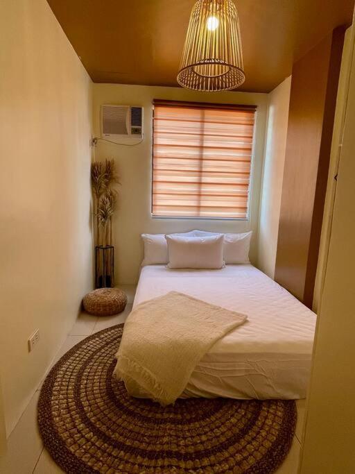 Hunter 2br Near Sm North And Waltermart Munoz