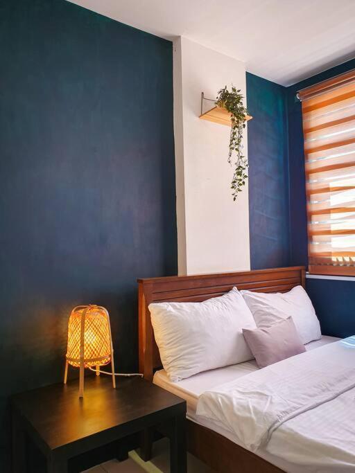 Dylan 2 Bedroom Near Sm North And Waltermart Munoz Manila
