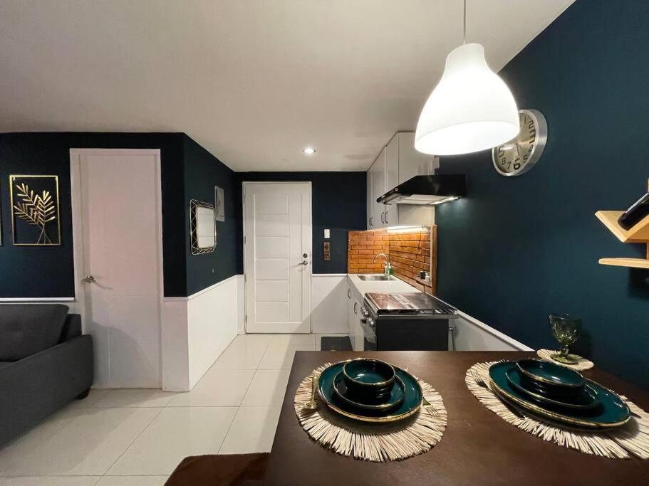 Dylan 2 Bedroom Near Sm North And Waltermart Munoz