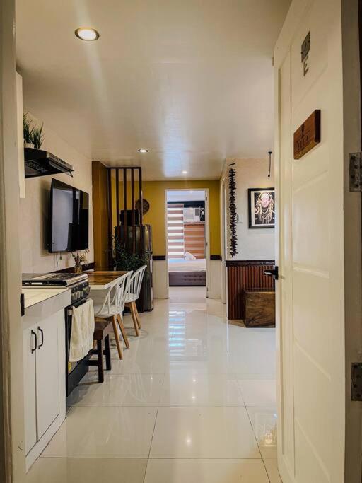 Ella 2 Bedroom Near Sm North And Waltermart Munoz * Manila