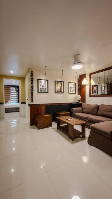 Apartment Ella 2 Bedroom Near Sm North And Waltermart Munoz