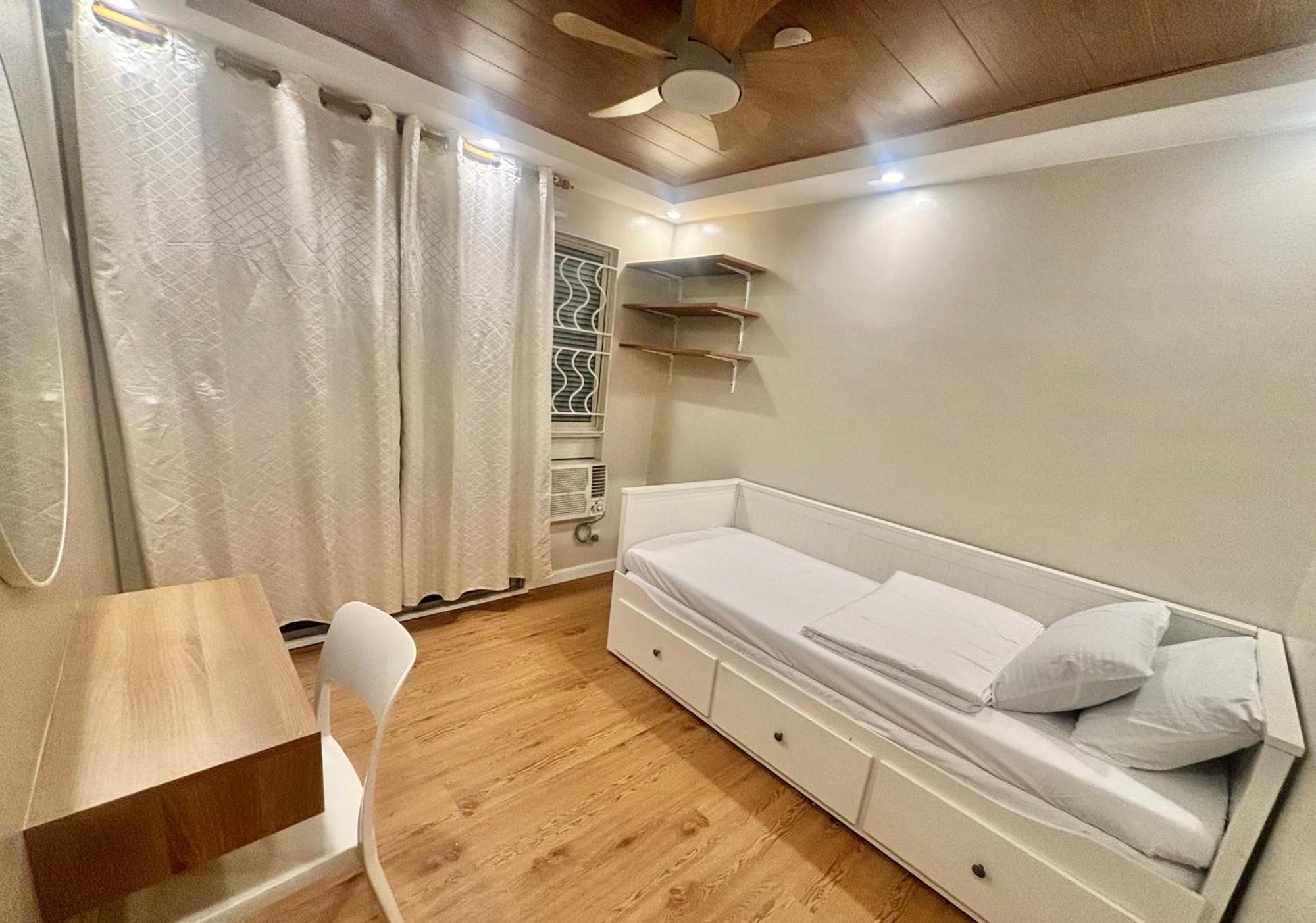 Apartment Modern Minimalist 2br Unit Sorrento Oasis