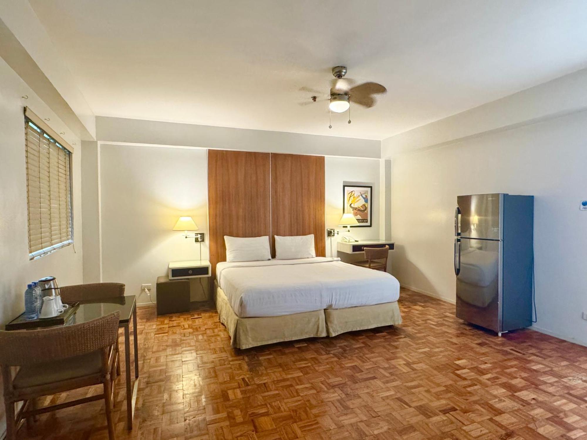 The Clipper House, Poblacion Makati Apartment *