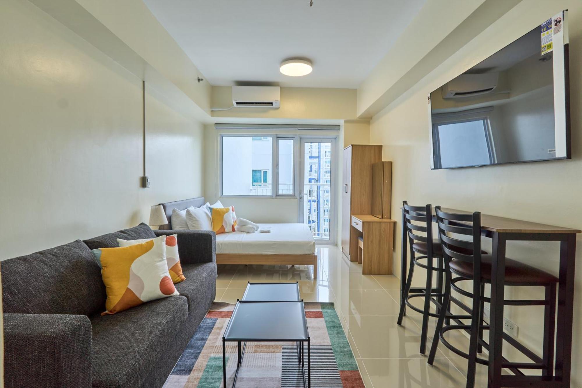 The Life - Level 42 At Makati * Manila