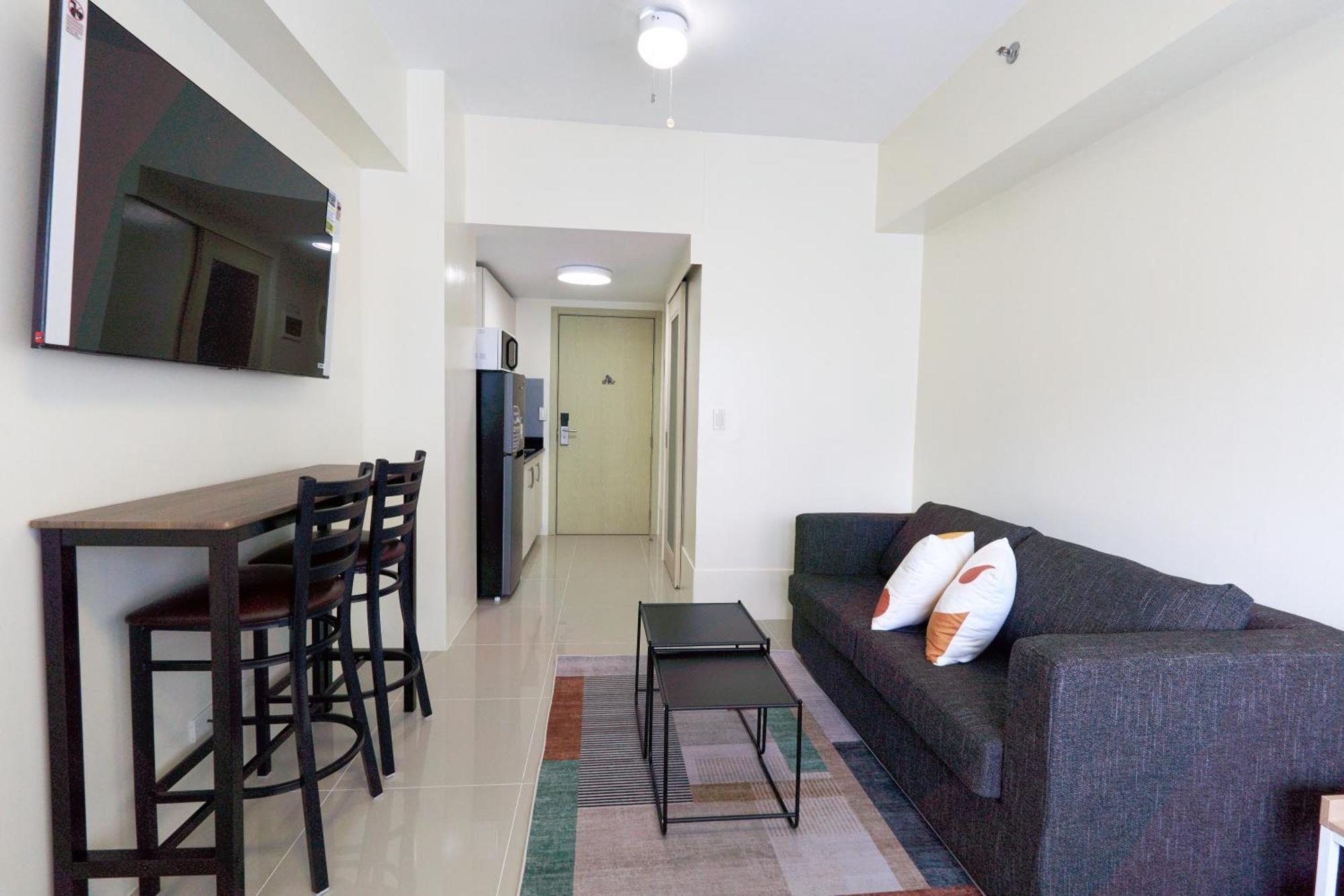 Apartment The Life - Level 42 At Makati *