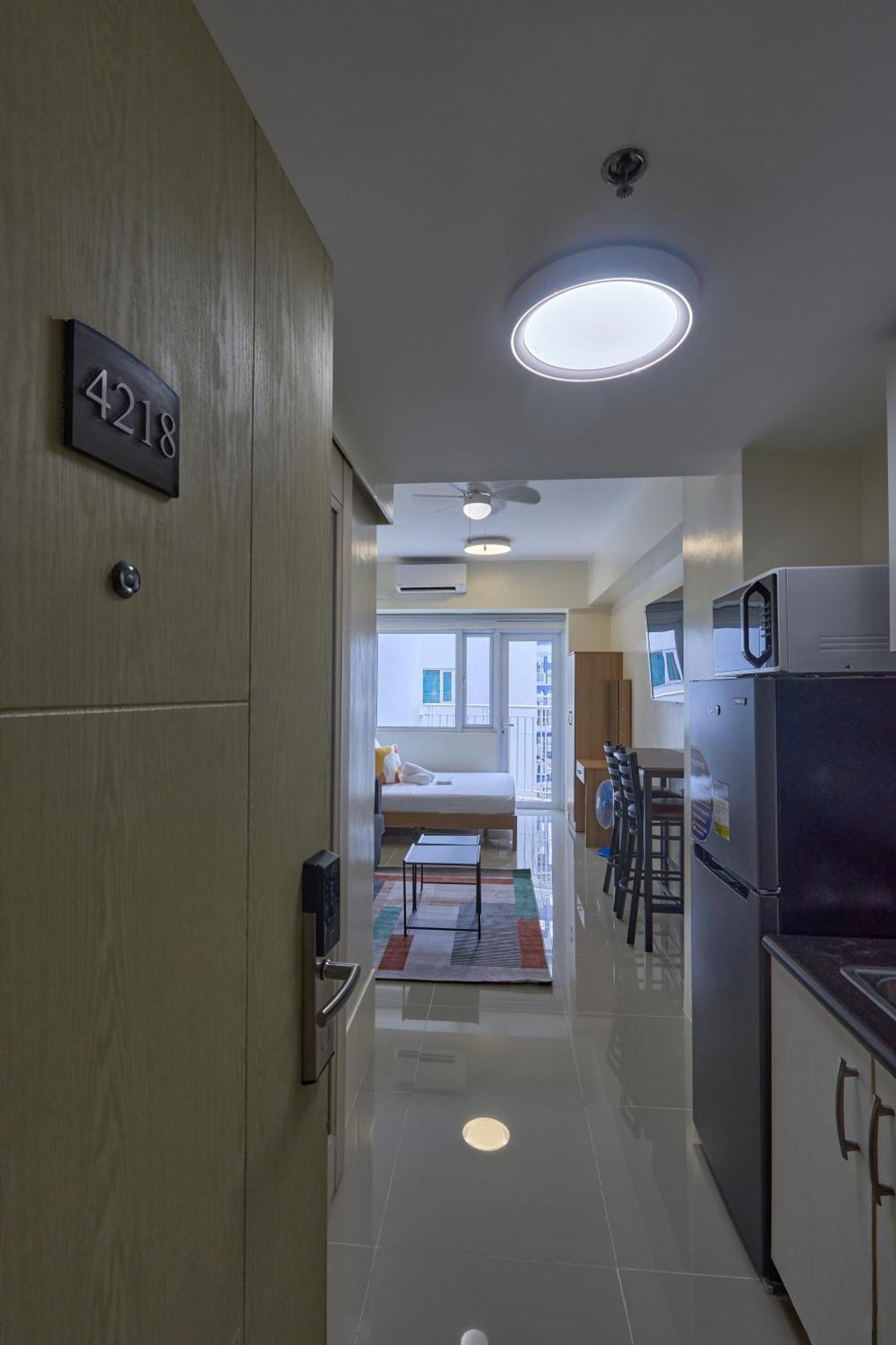 Apartment The Life - Level 42 At Makati Manila