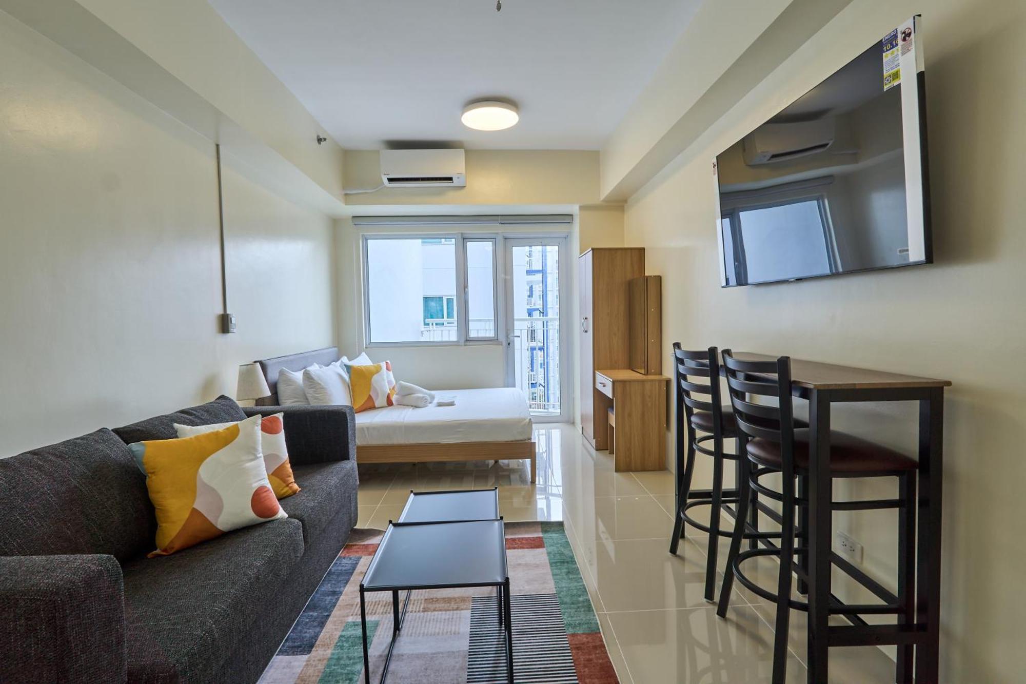Apartment The Life - Level 42 At Makati Manila