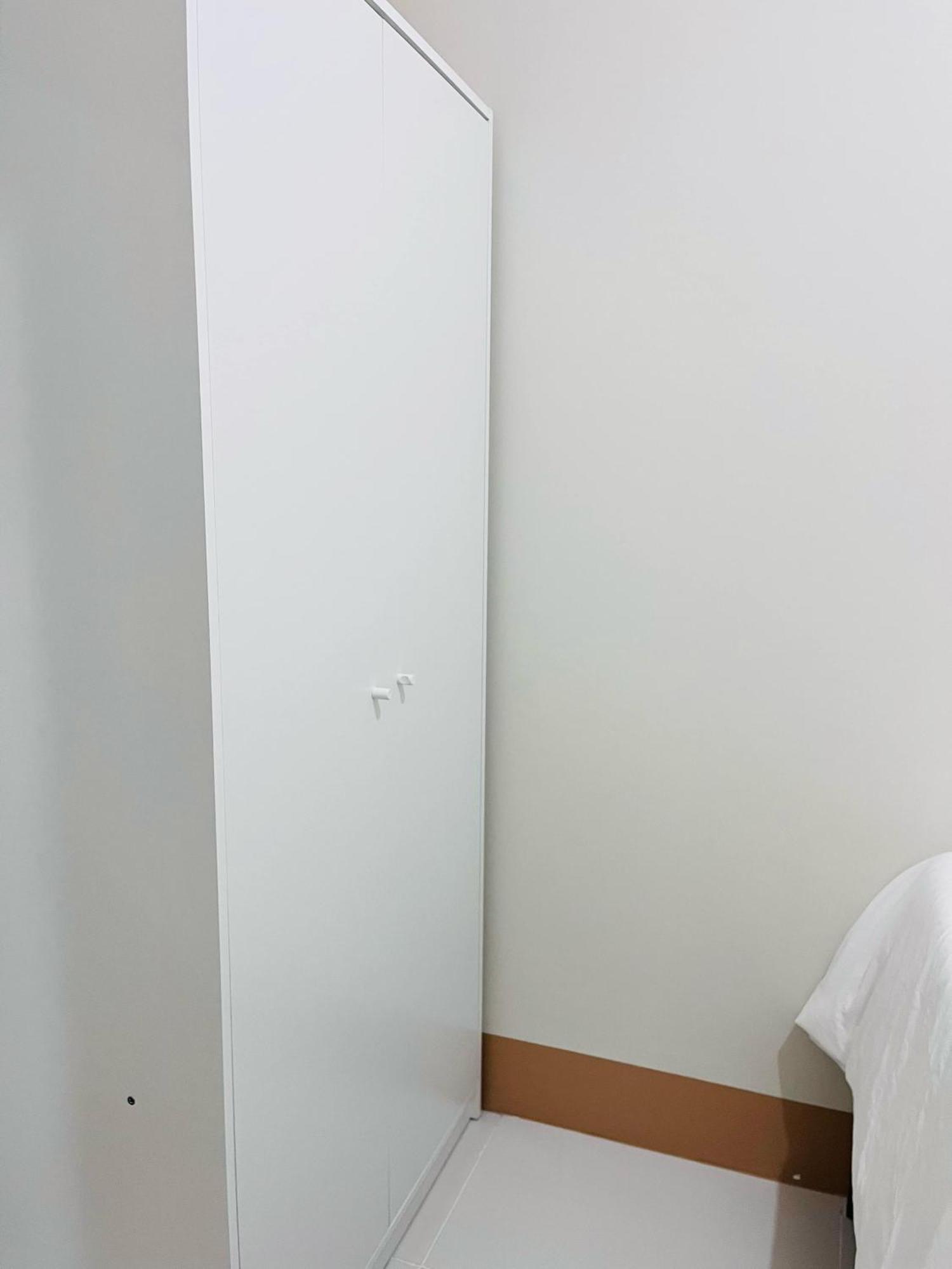 Apartment Modern Escape Near Moa And Airport With Balcony And Fast Wifi