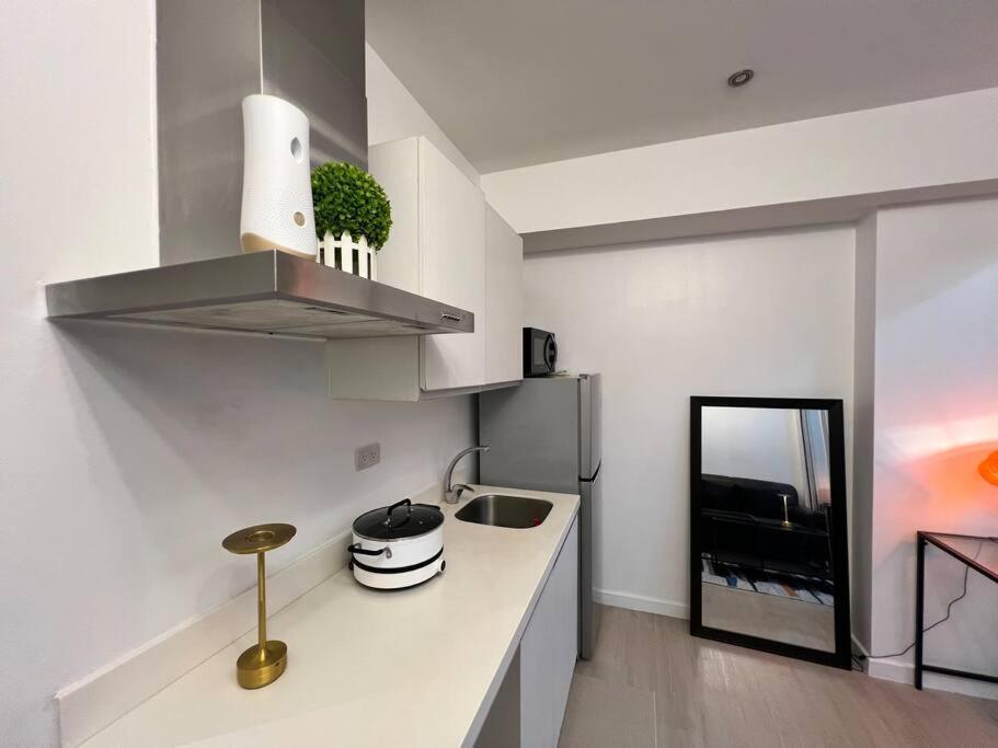 Azure Playfull Living 1 Bedroom Apartment Manila
