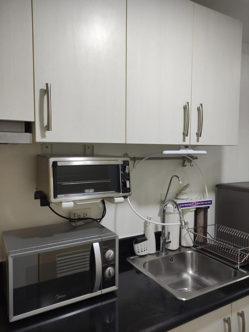 Cozynest In Makati Apartment Manila